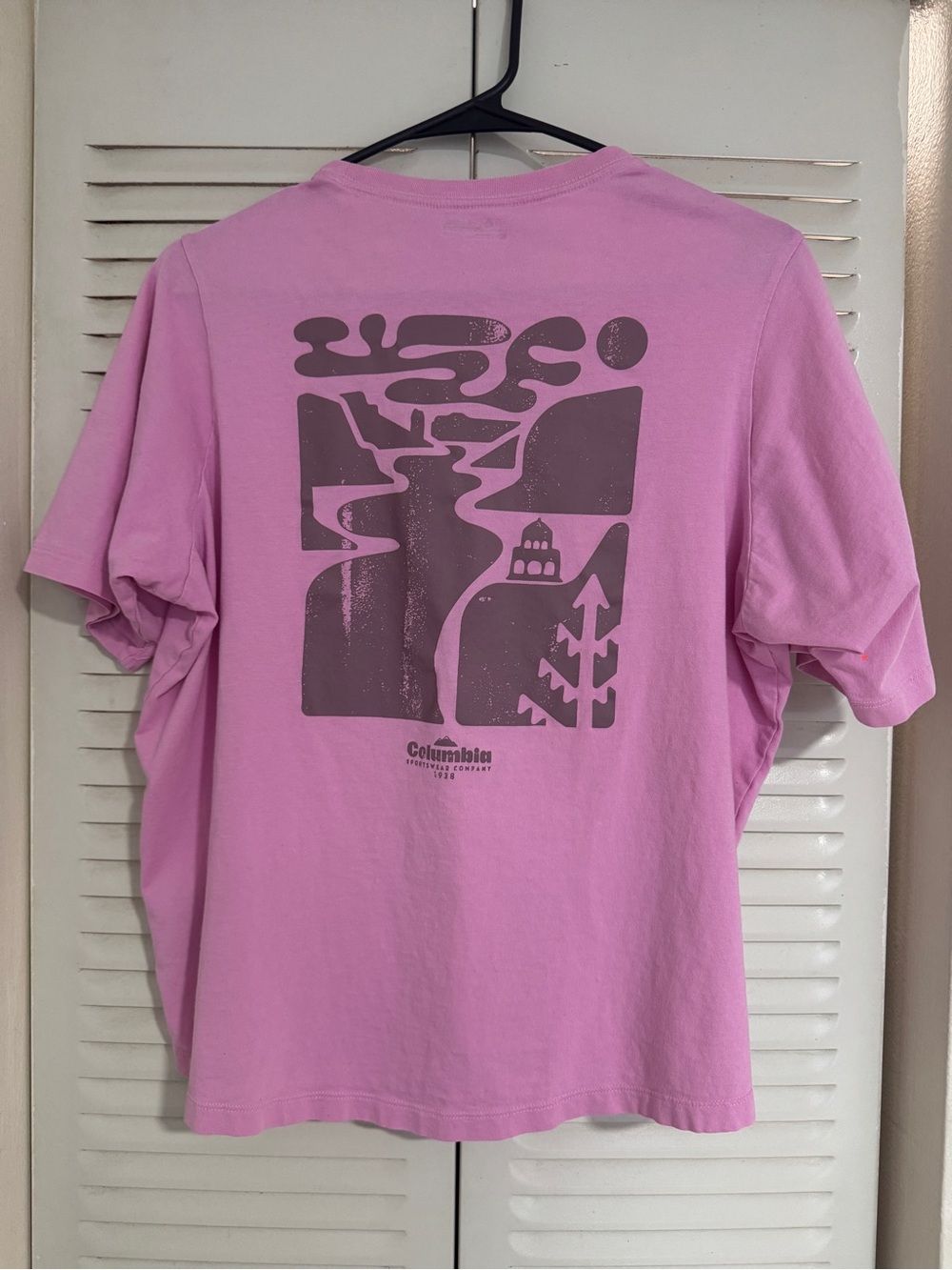 Columbia Women’s Pink Graphic T-Shirt Short Sleeve Outdoor Logo Tee Size M - Picture 2 of 5